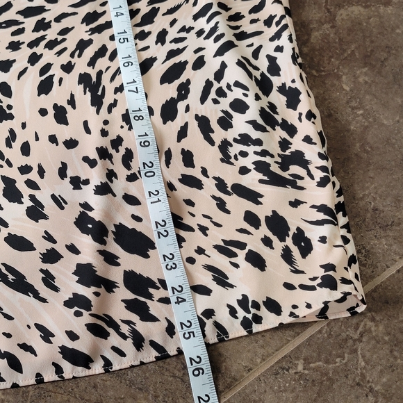 Nine West Tank Top Womens Size 2X Beige Animal Print Polyester Sleeveless V Neck - Picture 7 of 9